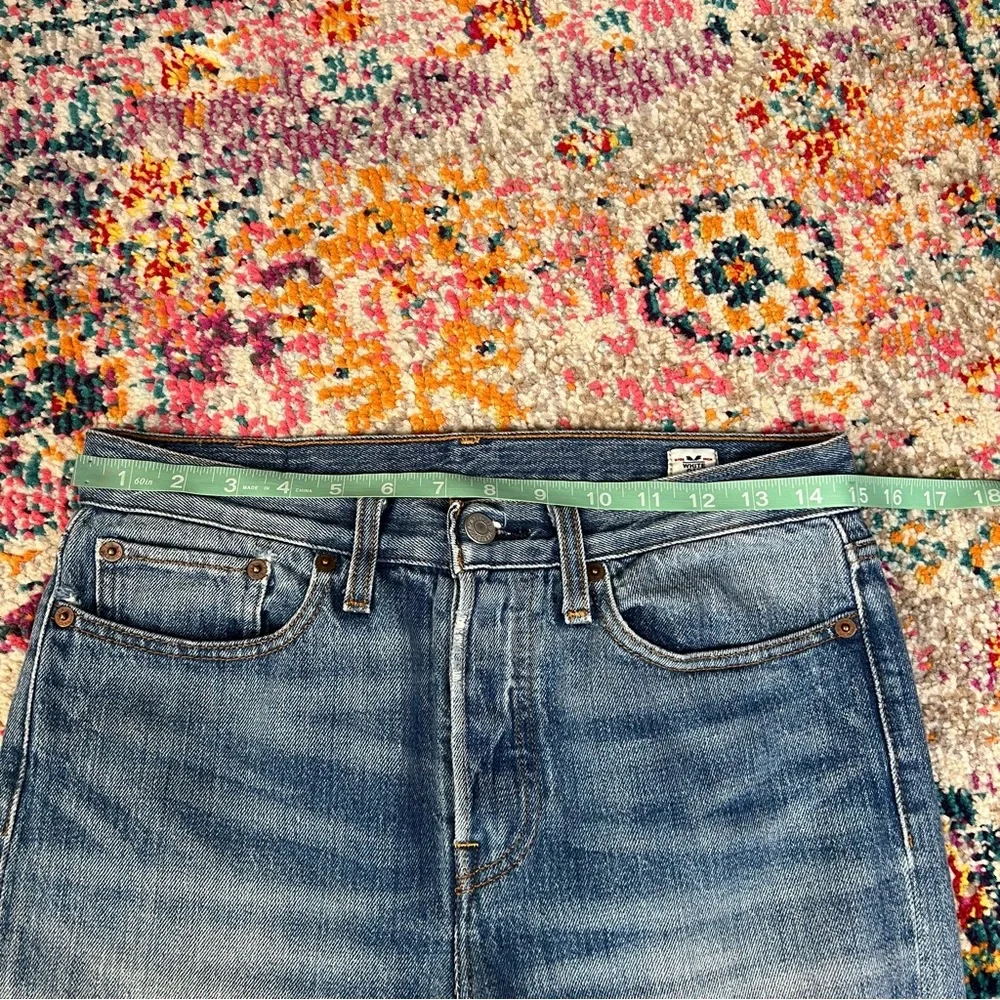Levi’s White Oak Cone Denim Women’s 27 Blue Jeans Straight Leg Hidden Button Fly